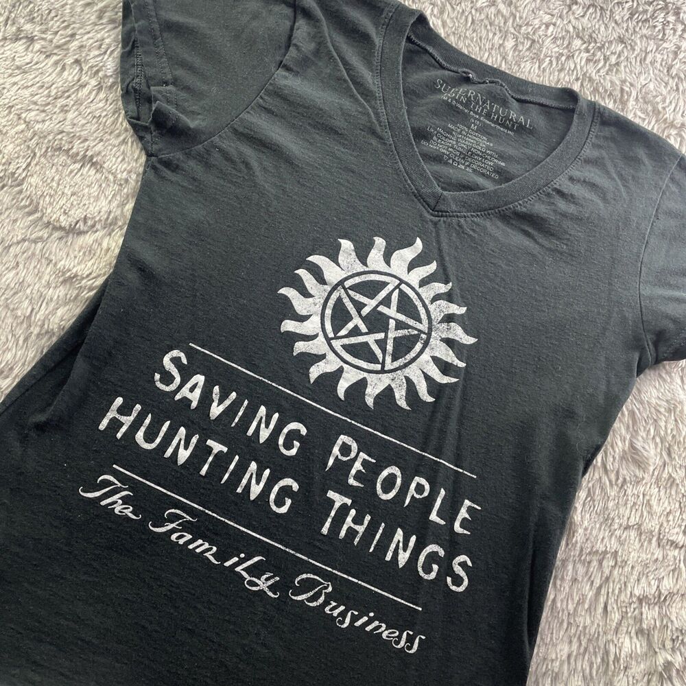 Supernatural Shirt Womens Medium Black White Occult Pentagram Hunting Family TV